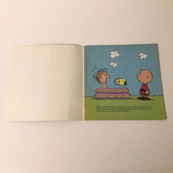 Vintage 1987 Golden Story Book Snoopy Hes  Your Dog Charlie Brown Book - Picture 7 of 16